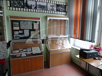 музейный стол витрина